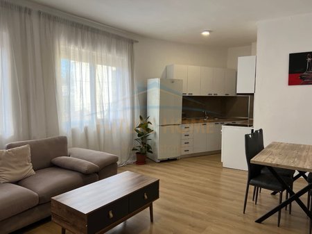 Tirane, shitet apartament 2+1 Kati 2, 247 m² 350.000 € (RRUGA RIZA CEROVA,4 DESHMORET)
