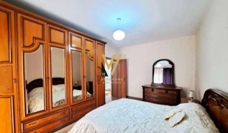 Tirane, jepet me qera apartament 2+1+Ballkon Kati 6, 104 m² 700 € (RRUGA E KAVAJES)