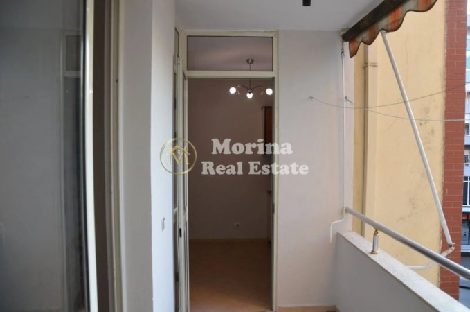 Tirane, jepet me qera apartament 1+1 Kati 2, 56 m² 400 € (Fresk)