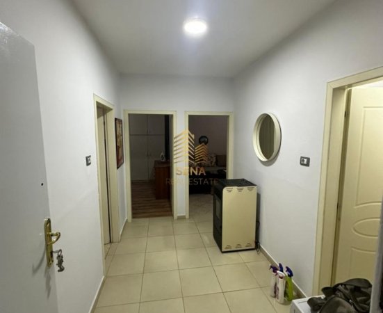 Tirane, jepet me qera apartament 2+1 Kati 5, 75 m² 500 € (Rruga Xhanfize Keko)