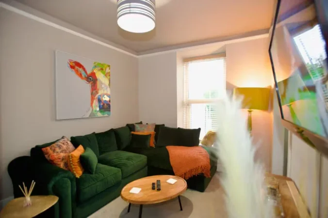 Tirane, shes apartament 2+1+Ballkon Kati 3, 122 m² 300.000 € (Rruga Ndre Mjeda)