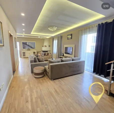 Tirane, jepet me qera Vile 4+1+Aneks+Ballkon Kati 2, 240 m² 1.000 € (Rruga Jordan Misja)