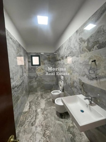 Tirane, jap me qera Vile 1+1 Kati 4, 65 m² 400 € (Selite)