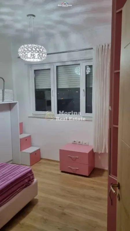Tirane, jepet me qera apartament 2+1 Kati 8, 80 m² 600 € (Ali Demi)