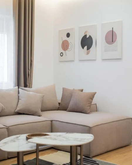 Tirane, jepet me qera apartament 1+1 Kati 3, 60 m² 600 € (Shkolla Osman Myderizi)