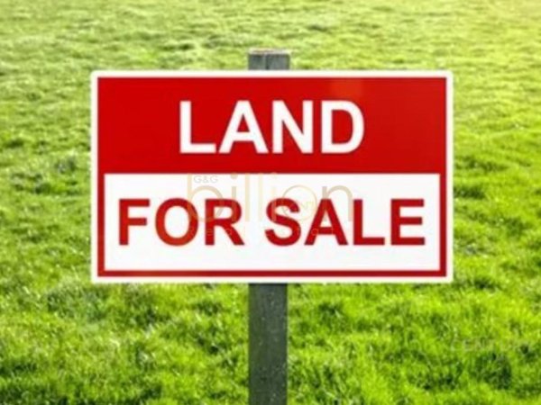 Tirane, shitet , 300 m² 90.000 € (Qyteti Studenti, Tirana)