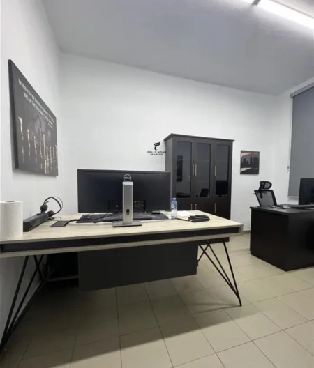 Tirane, shitet Kati 1, 24 m² 82.000 € (VASIL SHANTO)