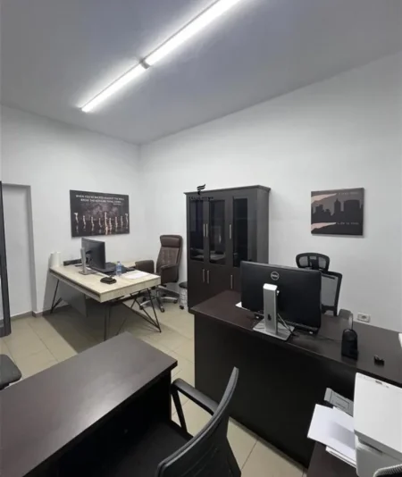 Tirane, shitet Kati 1, 24 m² 82.000 € (VASIL SHANTO)