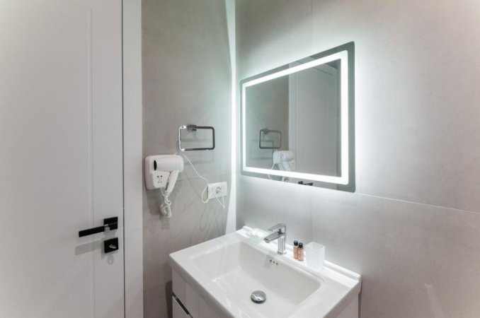 Tirane, jepet me qera apartament 1+1 Kati 3, 60 m² 600 € (Shkolla Osman Myderizi)