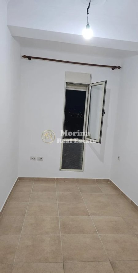 Tirane, jepet me qera apartament 2+1 Kati 7, 70 m² 260 € (Rruga Misto Mame)
