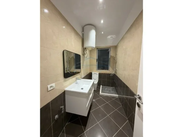 Tirane, shitet apartament 1+1 Kati 3, 60 m² 121.000 € 