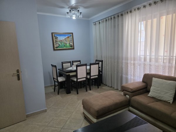 Tirane, jepet me qera apartament 2+1+Ballkon Kati 7, 98 m² 550 € (Astir)