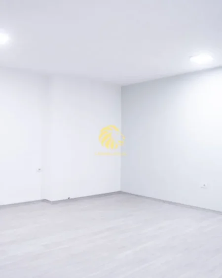 Tirane, jepet me qera apartament 2+1 , 90 m² 1.000 € 