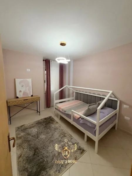 Durres, jepet me qera apartament 2+1+Ballkon Kati 1, (PLAZH PAMJE DETI 600E)