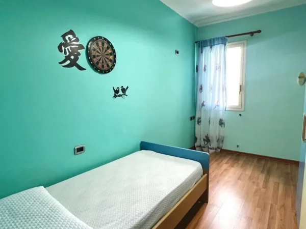 Vlore, jepet me qera apartament+verande | Penthouse 4+1+Aneks+Ballkon Kati 8, 180 m² 650 € (Kisha Ortodokse)