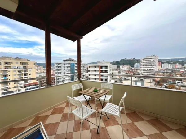 Vlore, jepet me qera apartament+verande | Penthouse 4+1+Aneks+Ballkon Kati 8, 180 m² 650 € (Kisha Ortodokse)