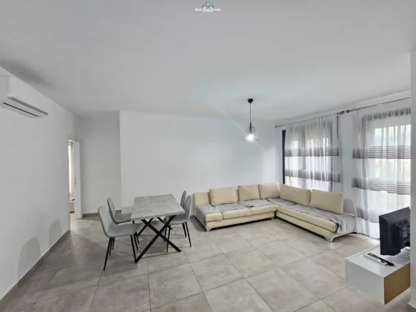 Tirane, jepet me qera apartament 2+1+Ballkon Kati 6, 110 m² (Rruga Xhanfize Keko, Kompleksi Zirkon)