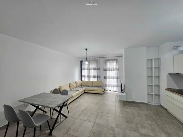Tirane, jepet me qera apartament 2+1+Ballkon Kati 6, 110 m² (Rruga Xhanfize Keko, Kompleksi Zirkon)