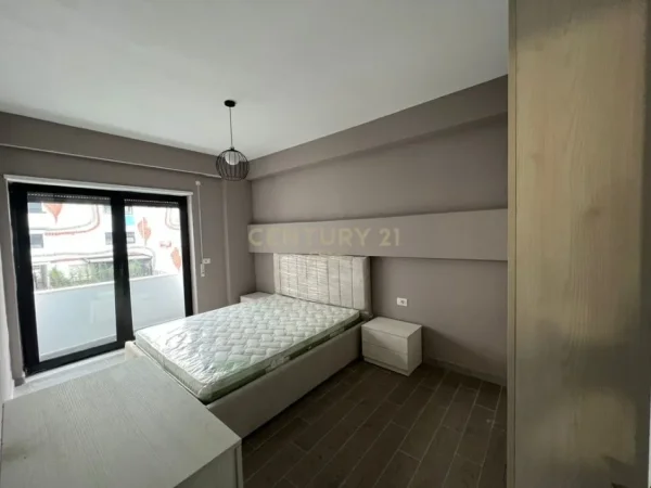 Tirane, jepet me qera apartament 2+1 Kati 1, 77 m² 900 € (Kodra e Diellit)