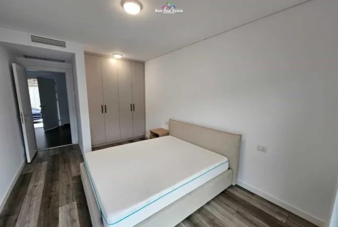 Tirane, jepet me qera Vile 3+1 Kati 3, 250 m² 2.350 € (olive residence)