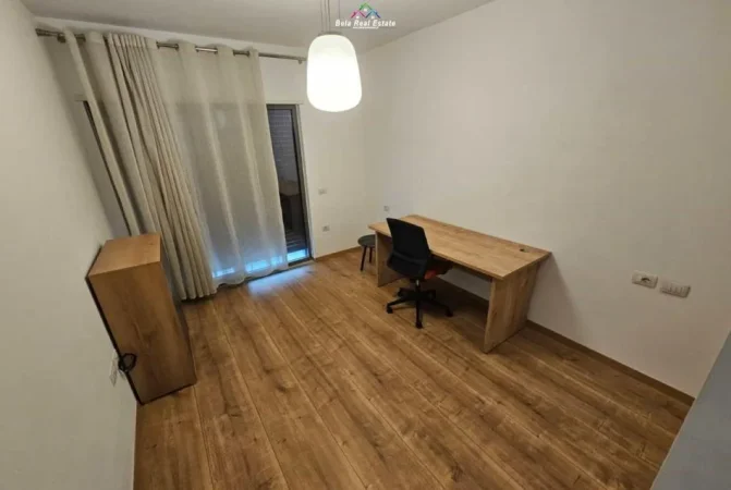 Tirane, jepet me qera Vile 3+1 Kati 3, 250 m² 2.350 € (olive grove rezidence)