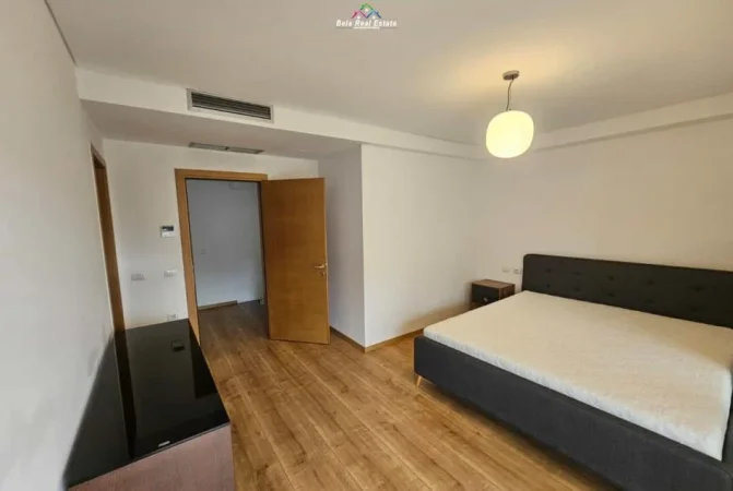 Tirane, jepet me qera Vile 3+1 Kati 3, 250 m² 2.350 € (olive grove rezidence)