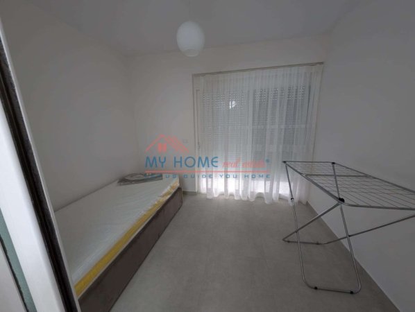 Tirane, jepet me qera apartament 2+1+Ballkon Kati 2, 70 m² 650 € (Rruga e Dibres)