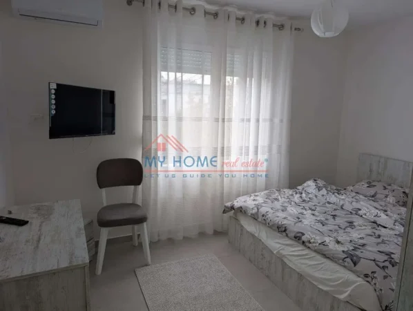 Tirane, jepet me qera apartament 2+1+Ballkon Kati 2, 70 m² 650 € (Rruga e Dibres)