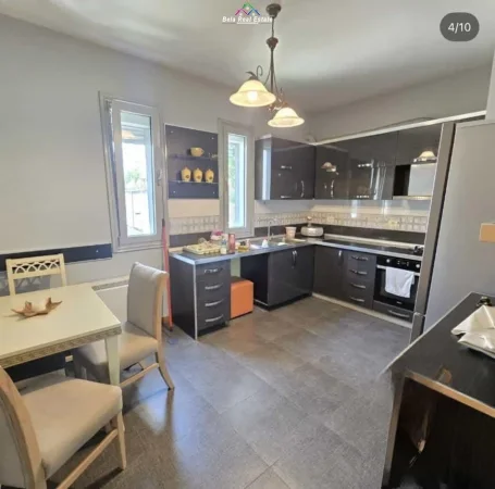 Tirane, jepet me qera apartament duplex Dublex Kati 2, 240 m² 1.000 € (jordan misja)