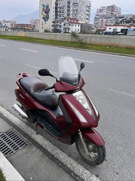 Tirane, shes Scooter Honda Panteon 150CC , 40.000 km 1.200 €