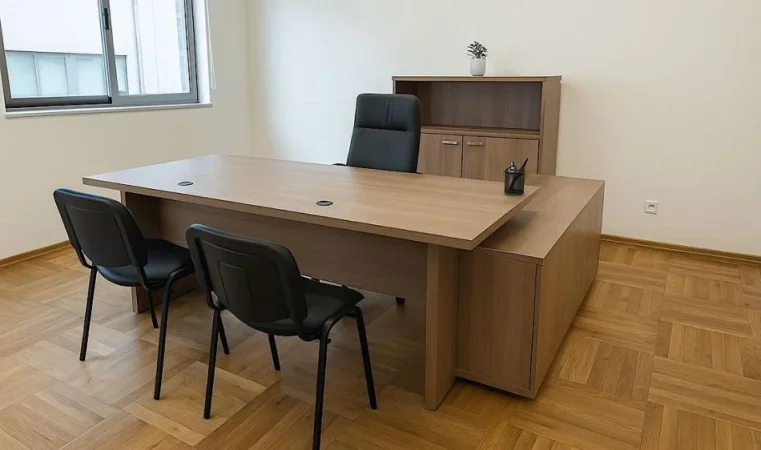 Tirane, jap me qera zyre Kati 1, 115 m² 800 € (21 Dhjetori)