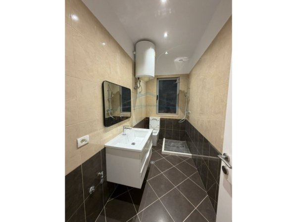 Tirane, shitet apartament 1+1+Ballkon , 121.000 € (unaza e re)