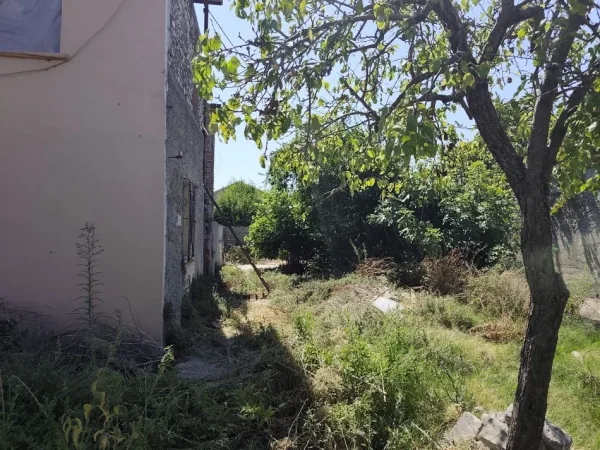 Shkoder, shitet shtepi 5+1 Kati 2, 1.000 m² (Arra Madhe)