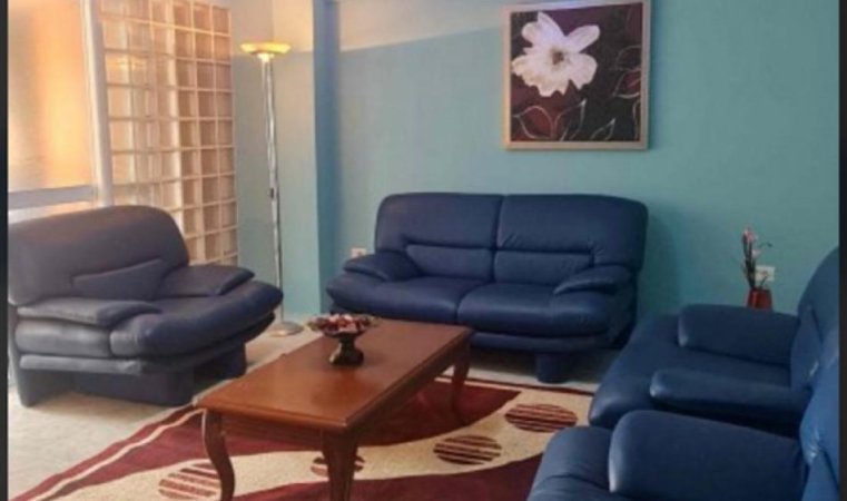 Tirane, jepet me qera apartament 3+1+Ballkon Kati 2, 100 m² 500 € (Rruga Dritan Hoxha)