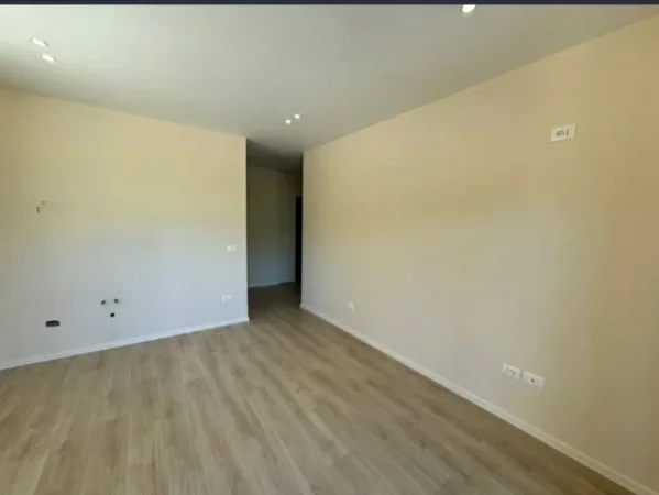 Durres, shitet apartament+verande | Penthouse 1+1+Aneks+Ballkon Kati 5, 86 m² 90.000 € 