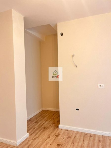 Durres, shitet apartament 1+1+Aneks+Ballkon Kati 4, 70 m² 75.000 € 