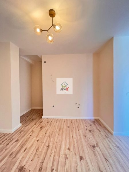 Durres, shitet apartament 1+1+Aneks+Ballkon Kati 4, 70 m² 75.000 € 