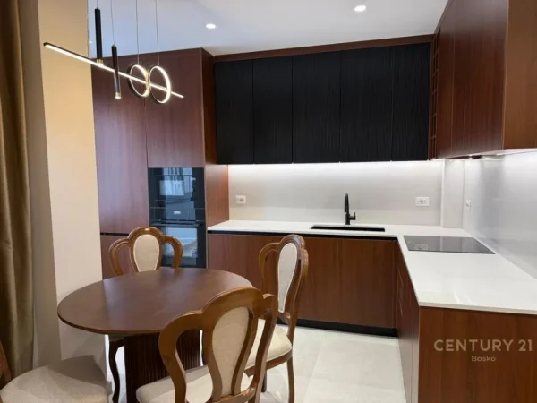 Tirane, jepet me qera apartament 2+1 Kati 4, 102 m² 1.050 € (Rruga Mine Peza)