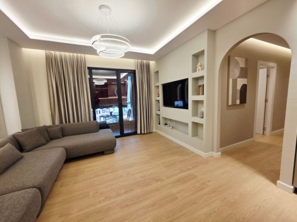 Tirane, jepet me qera 3+1+Ballkon , 1.800 € (Olympic Residence, Komuna Parisit)