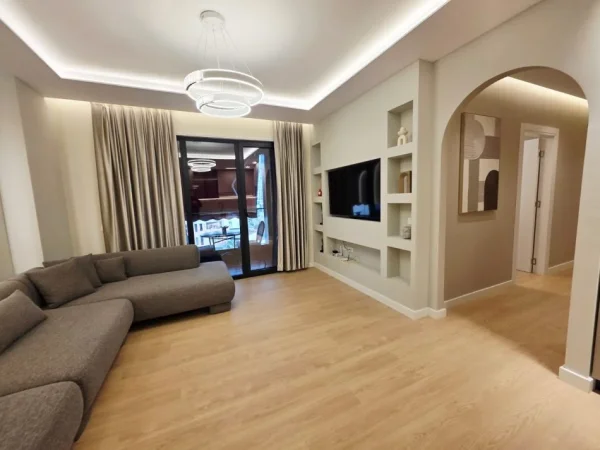 Tirane, jepet me qera 3+1+Ballkon , 1.800 € (Olympic Residence, Komuna Parisit)