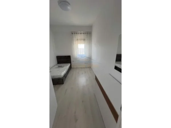 Tirane, jepet me qera apartament 2+1 Kati 8, 78 m² 600 € (ASTIR)