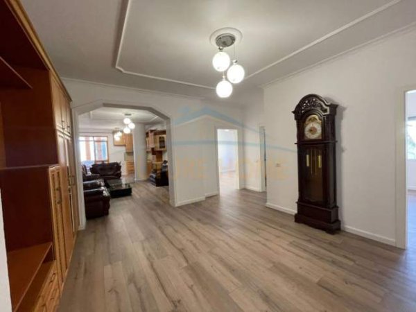 Tirane, shitet apartament 2+1 Kati 8, 117 m² 120.000 Euro (Don Bosko)