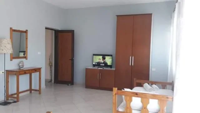 Sarande, jepet me qera Shtepi Pushimi 55 euro/nata