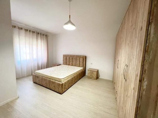 Tirane, jepet me qera apartament 2+1+BLK Kati 5, 100 m² 550 Euro (DON BOSKO)