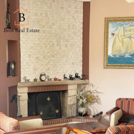 Tirane, jepet me qera apartament 750 Euro