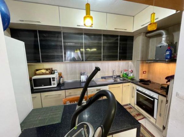 Tirane, shitet apartament 2+1+BLK Kati 11, 120 m² 157.000 Euro (rruga e kavajes)