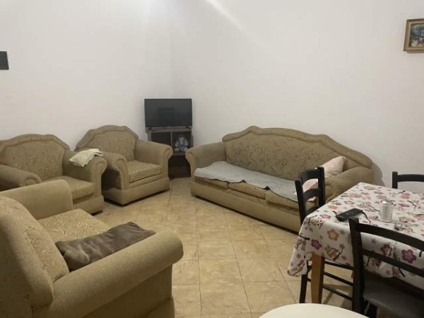 Tirane, jepet me qera apartament 1+1+A+BLK Kati 3, 70 m² 30.000 Leke (Qsut)