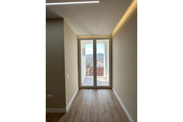 Tirane, shitet apartament Kati 11, 99 m² 168.000 Euro (Rruga e Kavajës,  Tiranë,  Shqipëri)