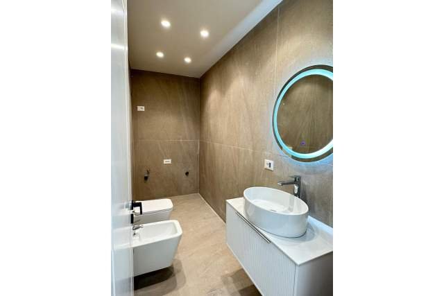 Tirane, shitet apartament Kati 11, 99 m² 168.000 Euro (Rruga e Kavajës,  Tiranë,  Shqipëri)
