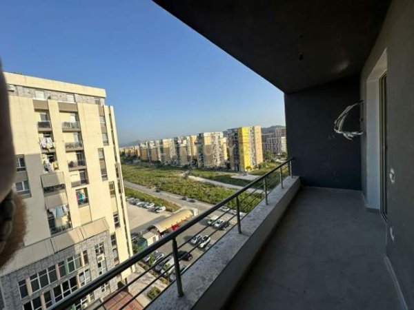 Tirane, shitet apartament 2+1+BLK Kati 8, 127.000 Euro